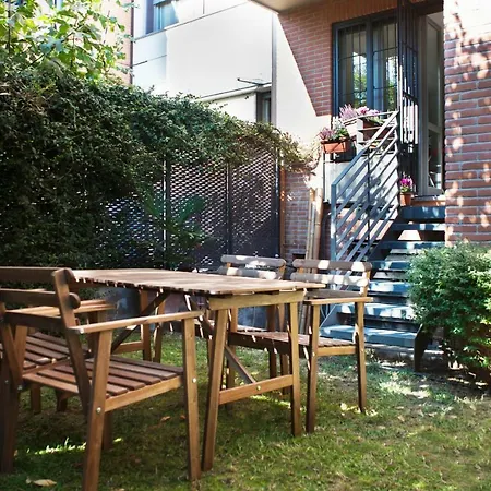Flat With Private Garden- Direct Metro Connection To Duomo In 15 Min * Milaan