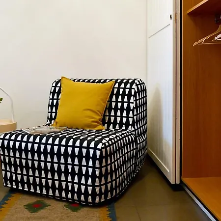 Flat With Private Garden- Direct Metro Connection To Duomo In 15 Min Appartement
