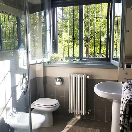 Flat With Private Garden- Direct Metro Connection To Duomo In 15 Min Milaan