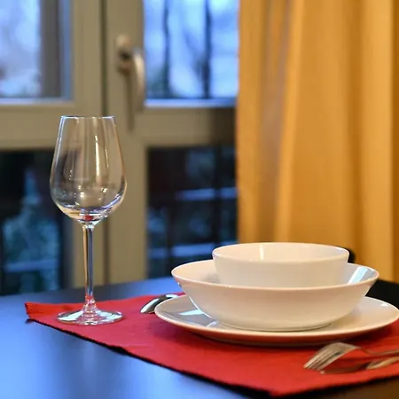 Flat With Private Garden- Direct Metro Connection To Duomo In 15 Min * Milaan