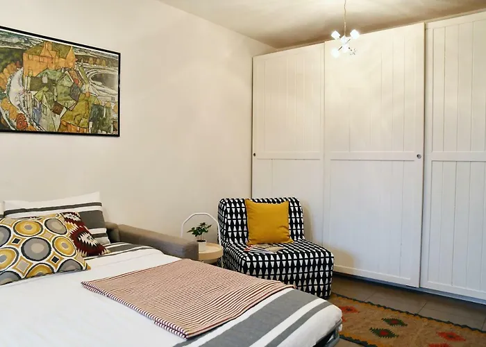 Apartmán Flat With Private Garden- Direct Metro Connection To Duomo In 15 Min *